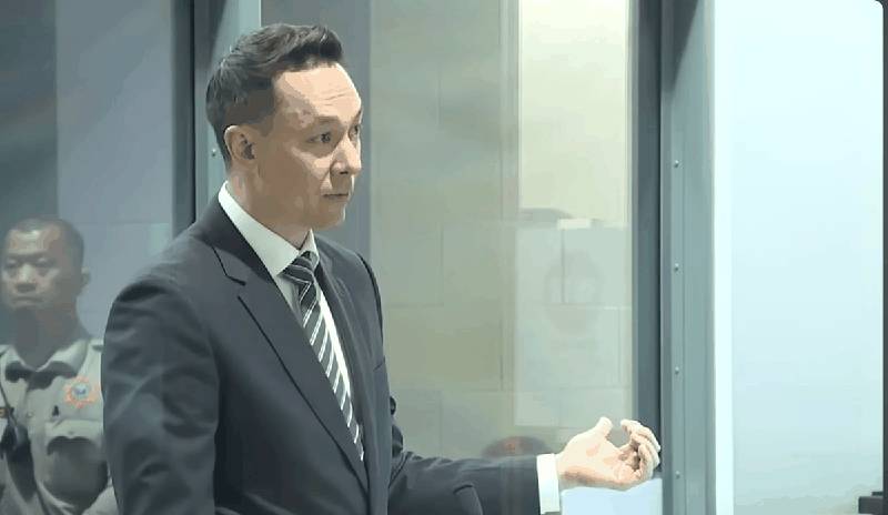 Defense Attorney Thomas Moskal in court