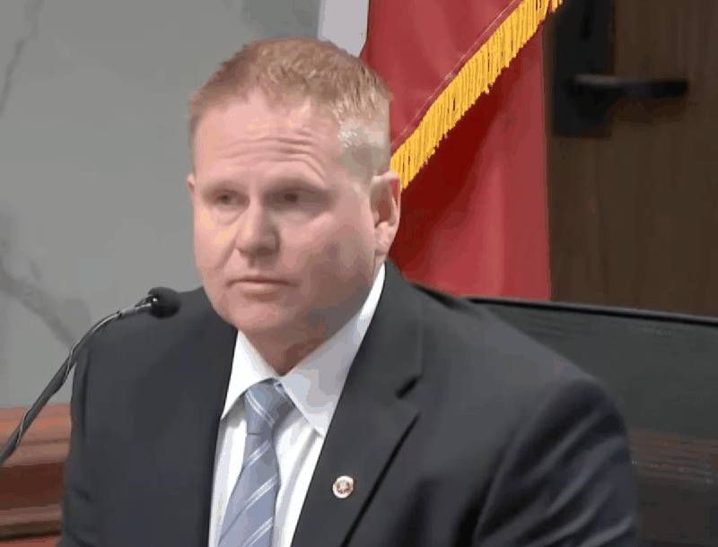 Lt. Nick Hill testifying in the Adrian Gonzales trial